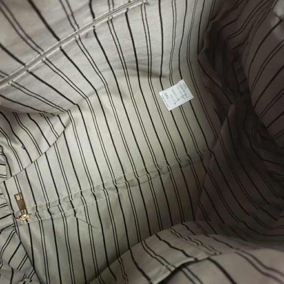 Rolling Overnight Bag - Picture 4 of 4